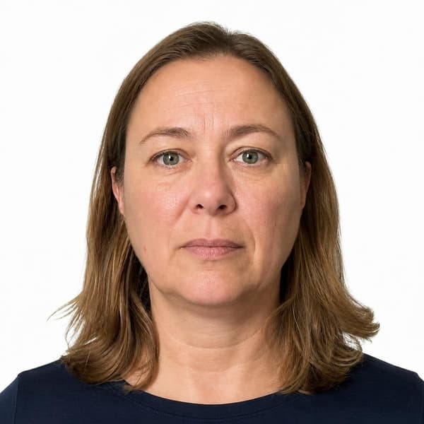 After effect preview for a middle-aged white woman passport photo